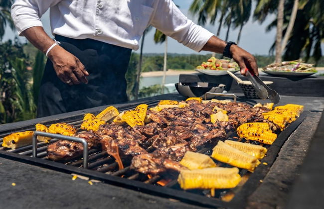 Spectacular Hilltop Beach Villa Located Next To A Surf Break - Photo 10
