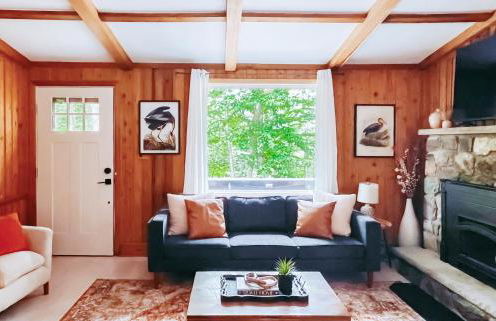 Stylish and Cozy Cabin, Walking Distance to Big Bass Lake - Foto 2