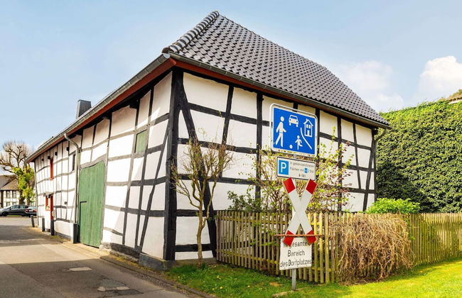 Romantic Holiday Home in Schleiden on the Village Square - Foto 31