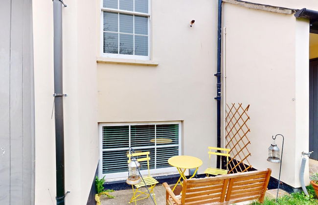 Beautiful Georgian Duplex - Photo 32