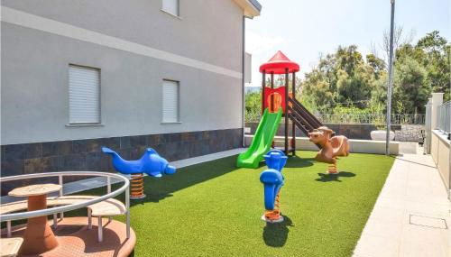 Nice Home In Nocera Terinese With Wifi - Photo 5