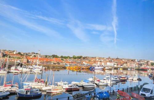 Odd Sock Cottage - Photo 12