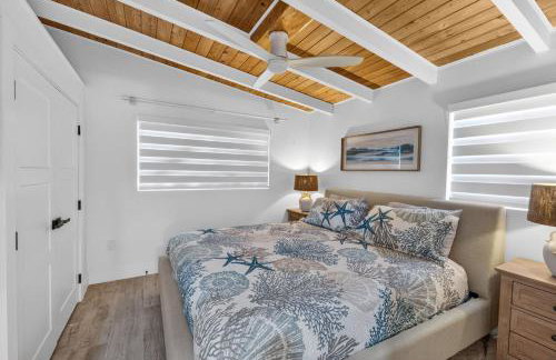 Blue Lagoon Hideaway 3BR Coastal Chic Retreat - Foto 21