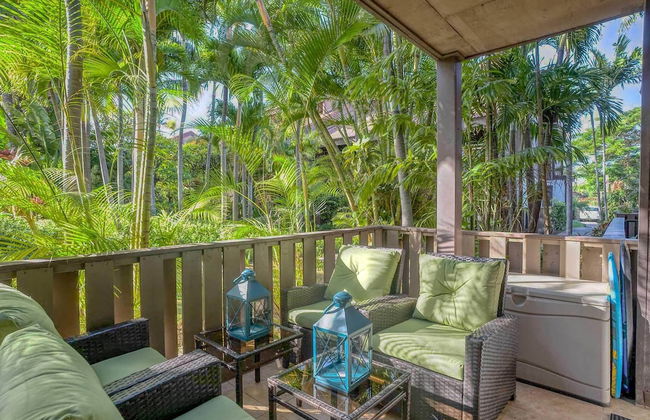 Tropical & Serene Garden Vistas - Photo 28