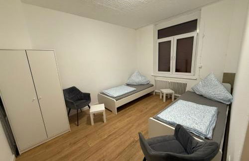 Apartment 2 Zimmer Küche Bad TV Garten WLAN - Foto 8