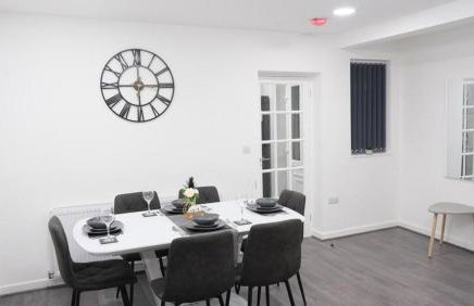 Manchester Entire 3-Bed House Sleeps 5 w Parking - Foto 21