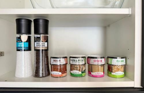 New Modern 2 Bedroom Central Apt Greater Manchester, Sleeps 5, Near Airport with Great Transport Links - Foto 15