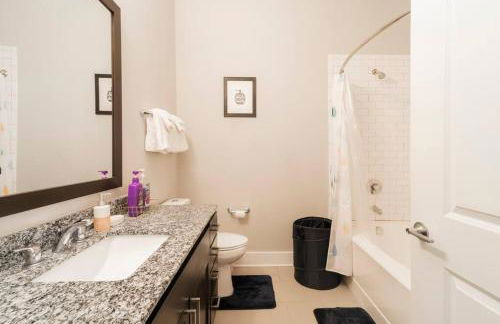 Queen Bed in Dilworth ◈ Shopping ◈ Restaurants - Foto 35