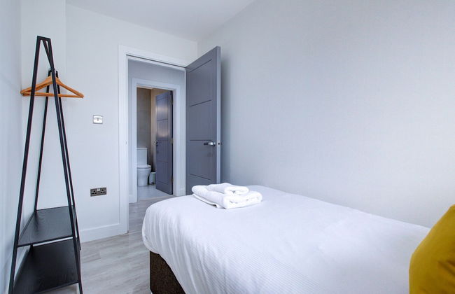 Hybrid Resi - Uxbridge - Foto 13