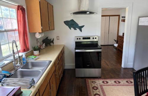 The Bait & Tackle #2 Near Town - Foto 17