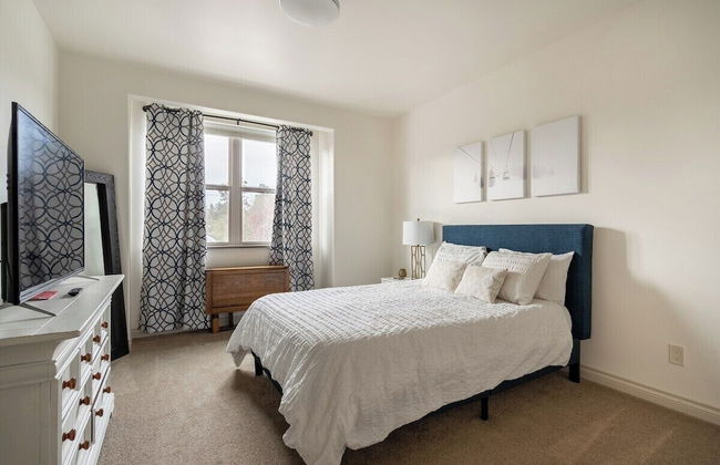 Rooftop Deck Walk to River Downtown Fire pit - Foto 14