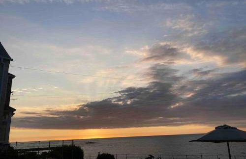 Amazing seaside Loft apartment with sea views . - Photo 43