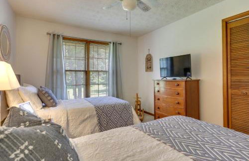 Cozy Georgia Getaway with Deck, Grill and Fire Pit! - Foto 18