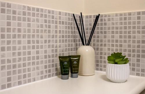 Modern & comfy 4 bedrooms Corby house free parking - Foto 19