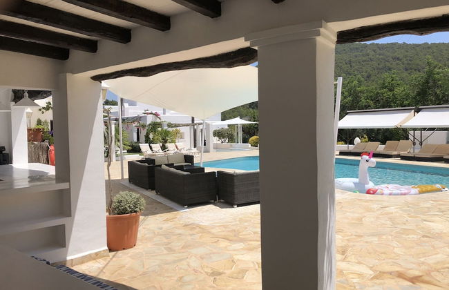 Lush Farmhouse in Sant Miguel de Balansat with Hot Tub & Private Pool - Foto 19