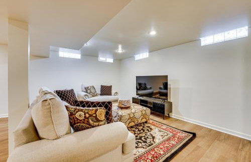 Fire Pit and Yard Family Home in Farmington Hills! - Foto 27