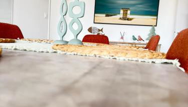 2 Ch Appt 63m² 4/6P. + piscine 4 mn plage & centre - Foto 3