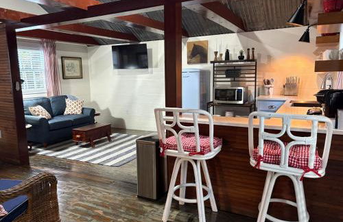 The Carriage House - Photo 25