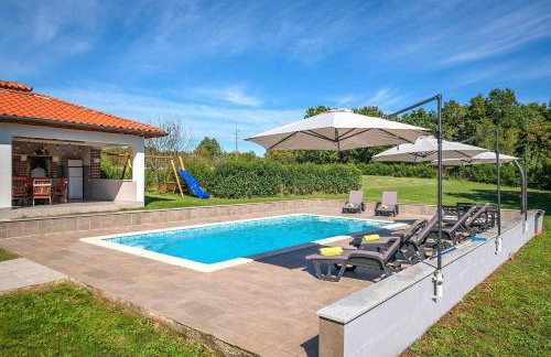 Charmante Villa mit privatem Pool, Klima, Sonnenliegen, Terrasse und Grill - Foto 54