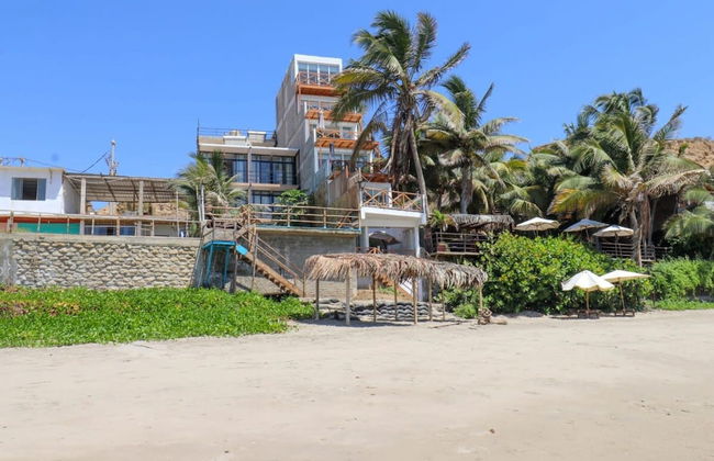 Fascinating 2BR With Spectacular Ocean View - Photo 11