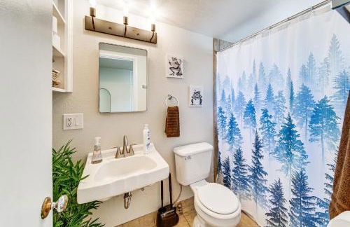 Less Than 1 Mi to Camels Back Park Boise Getaway! - Photo 21