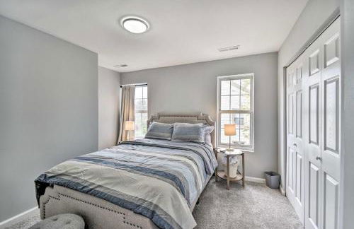 Bright Norfolk Home with Deck Less Than 3 Mi to Town! - Foto 17