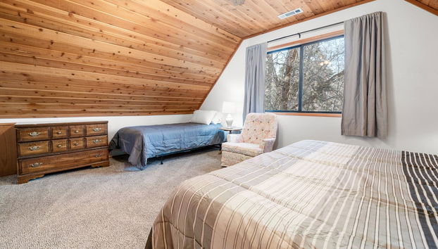 5 Kern's Kabin - Foto 2, Habitación