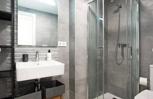 ATLANTERRA-ZAHARA DE LOS ATUNES Increíble apartamento con porche de 16m y jardín privado de 72m - Foto 17