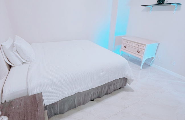 Alupang Beach Tower, UPGRADED units - Photo 42