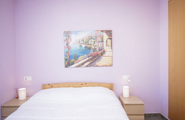 Beautiful Apartment With View - Photo 8