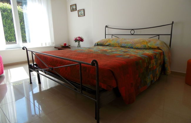 Sunny Villa With Terrace - Foto 8