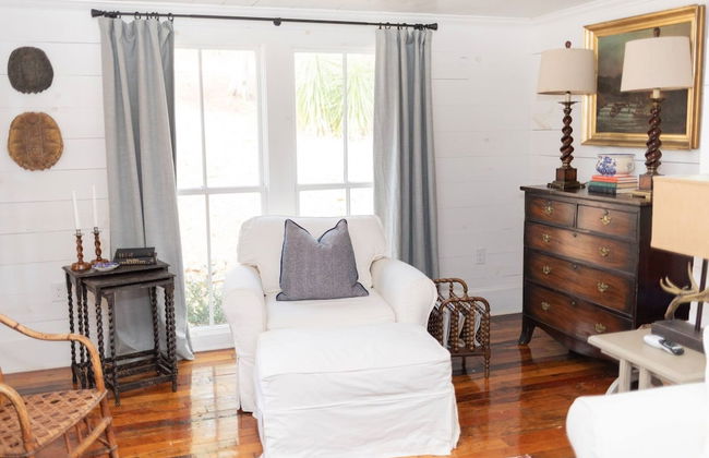 Classic Lakeside Cottage Masters Rental - Foto 9