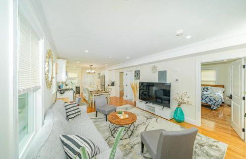 80-2 4BR Boston - Bright Family Stay near PJP II Park - Foto 1