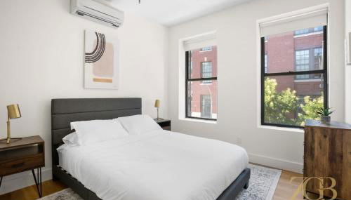 Renovated 2 Bed 2 Bath Apt in Prime Midtown - Elevator - Laundry - Foto 2