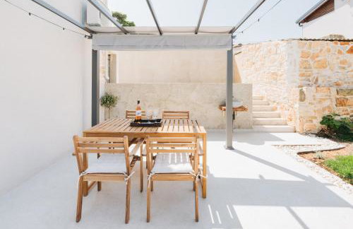 Heritage New Stone Villa Allegra - Private Swimming Pool & Garden - Foto 28