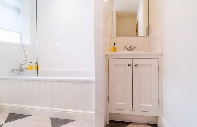 Stylish Spacious 1 bed Apartment - Downtown - Foto 4