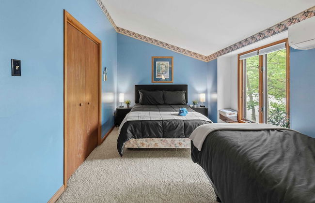 Harmony Ridge by Avantstay Fireplace, Large Deck & Forest Views - Foto 27