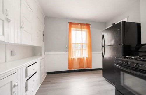 Modern 2BR Mins to Univ, Zoo, Destiny, Downtown - Foto 14