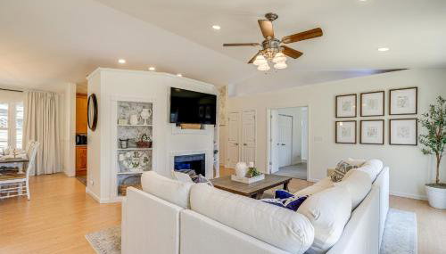 Fish, Boat and Hike Lakefront Home with Game Room! - Foto 4