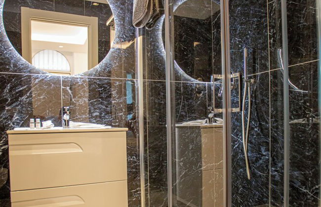 Forever luxury rooms - Photo 40