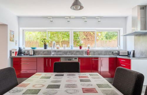 Apt T5 rénové avec bureau jardin et parking en centre ville - Foto 5