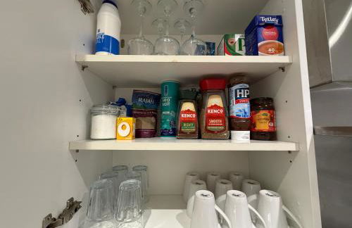 Issara Apartments 41 - Great location & Private Parking - Foto 9