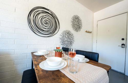 Spring Dream 2BR Apt with Parking in the Heart of DT - Foto 18