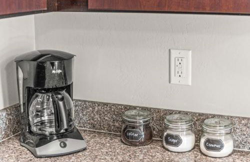 Cozy Getaway Near City Center - Foto 48