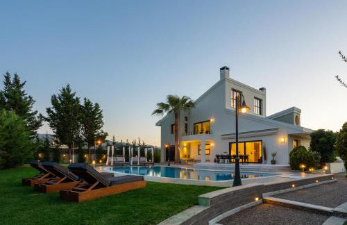 Gregorys Private Luxury Villa with Heated Pool & Gardens - Foto 4