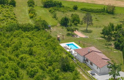 Amazing Home In Strped With Wifi - Photo 17