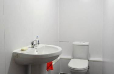 4 Bed Apartment, Paisley - Near GLA Airport - Foto 10