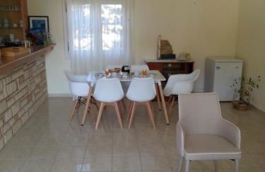 Elia Studios - Photo 20