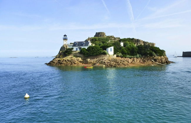 Charming Holiday Home Near the Beach, Locquemeau - Foto 18