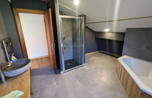 Superbe Chalet refait à neuf, idéal famille, Sportifs 2 nuits minimum - Foto 21